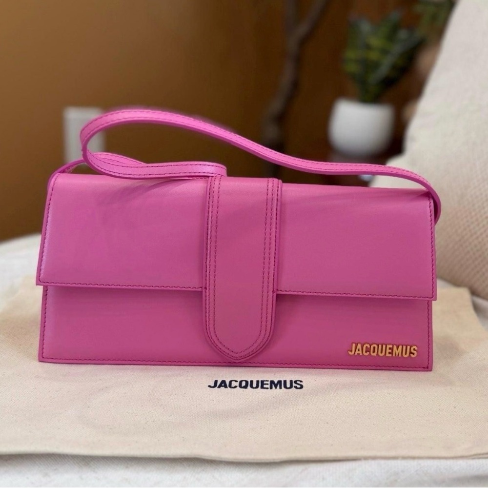Like new Jacquemus pink leather Le Bambino shoulder bag.